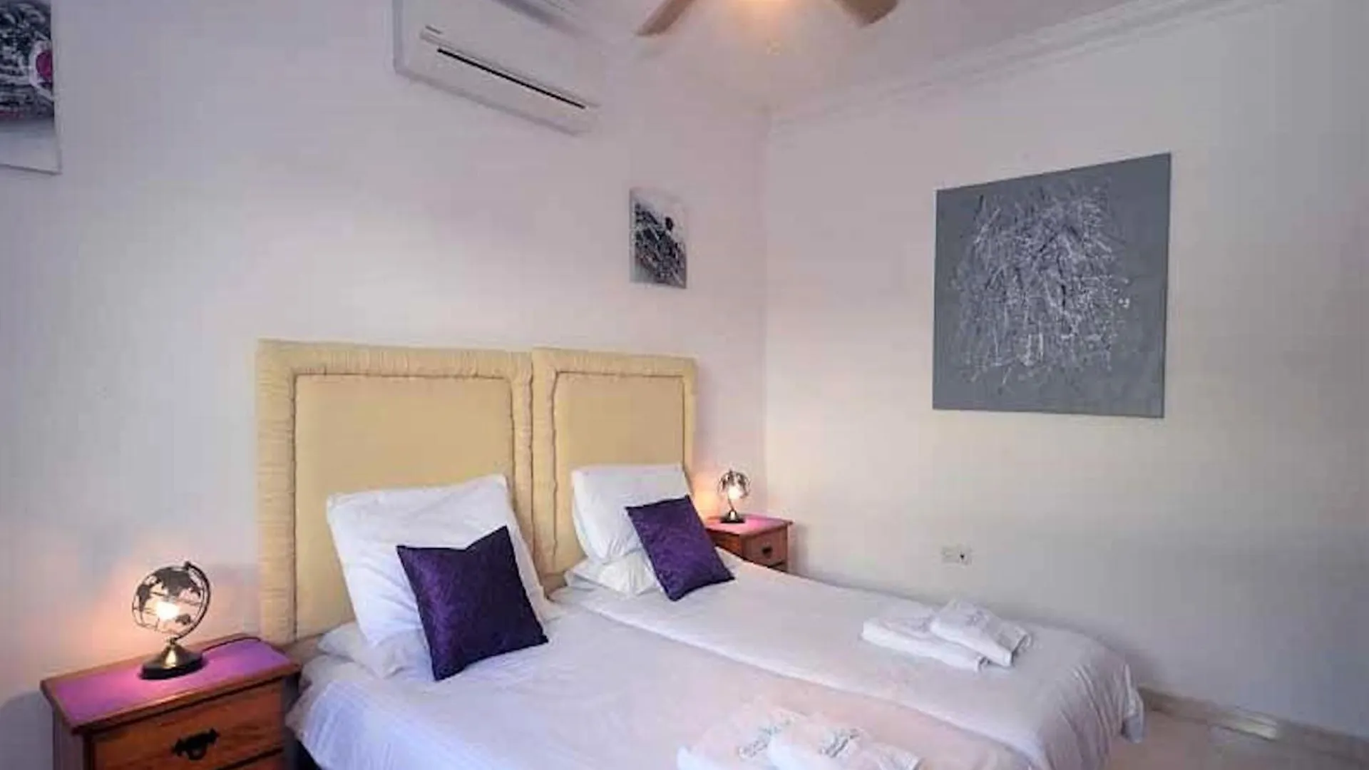 Awesome Puerto Del Carmen Villa - 3 Bedrooms - Villa Tacataca - Pool Table - Great Terrace Area 0*, Puerto del Carmen (Lanzarote) Spain