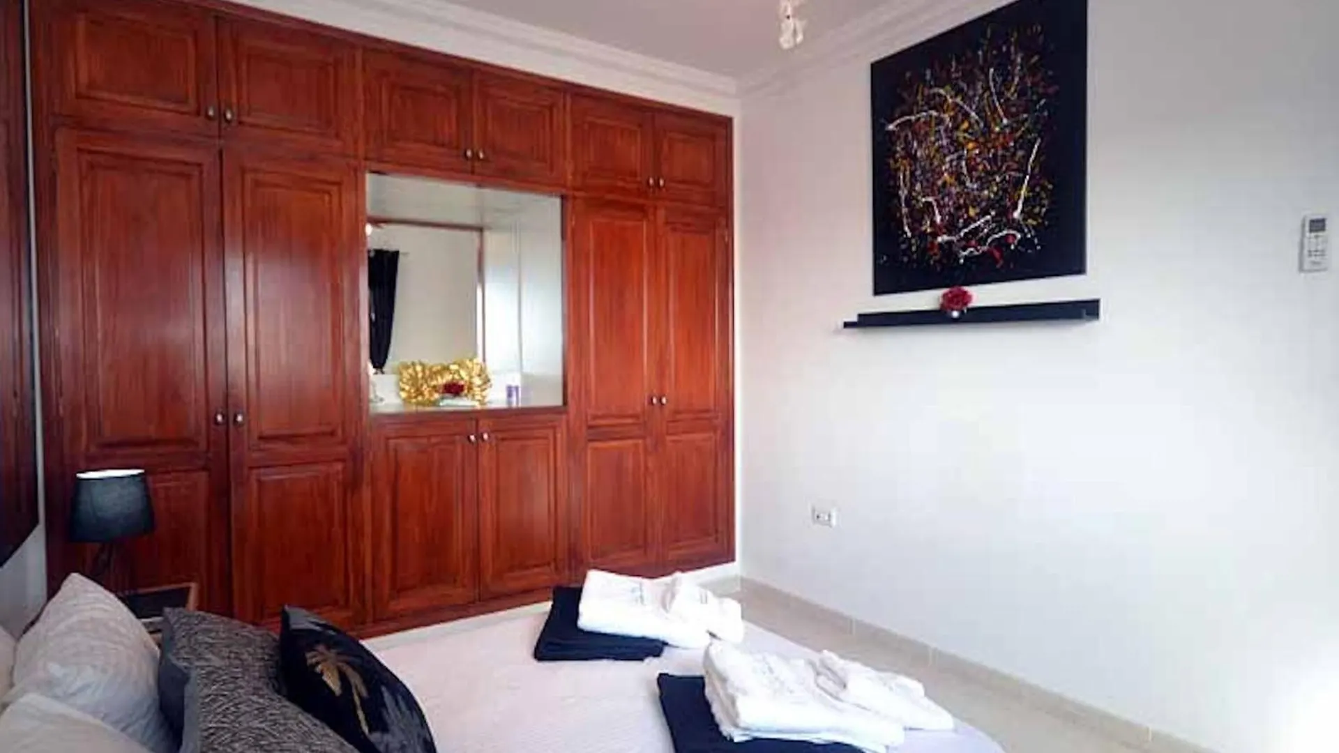 Awesome Puerto Del Carmen Villa - 3 Bedrooms - Villa Tacataca - Pool Table - Great Terrace Area 0*, Puerto del Carmen (Lanzarote) Spain