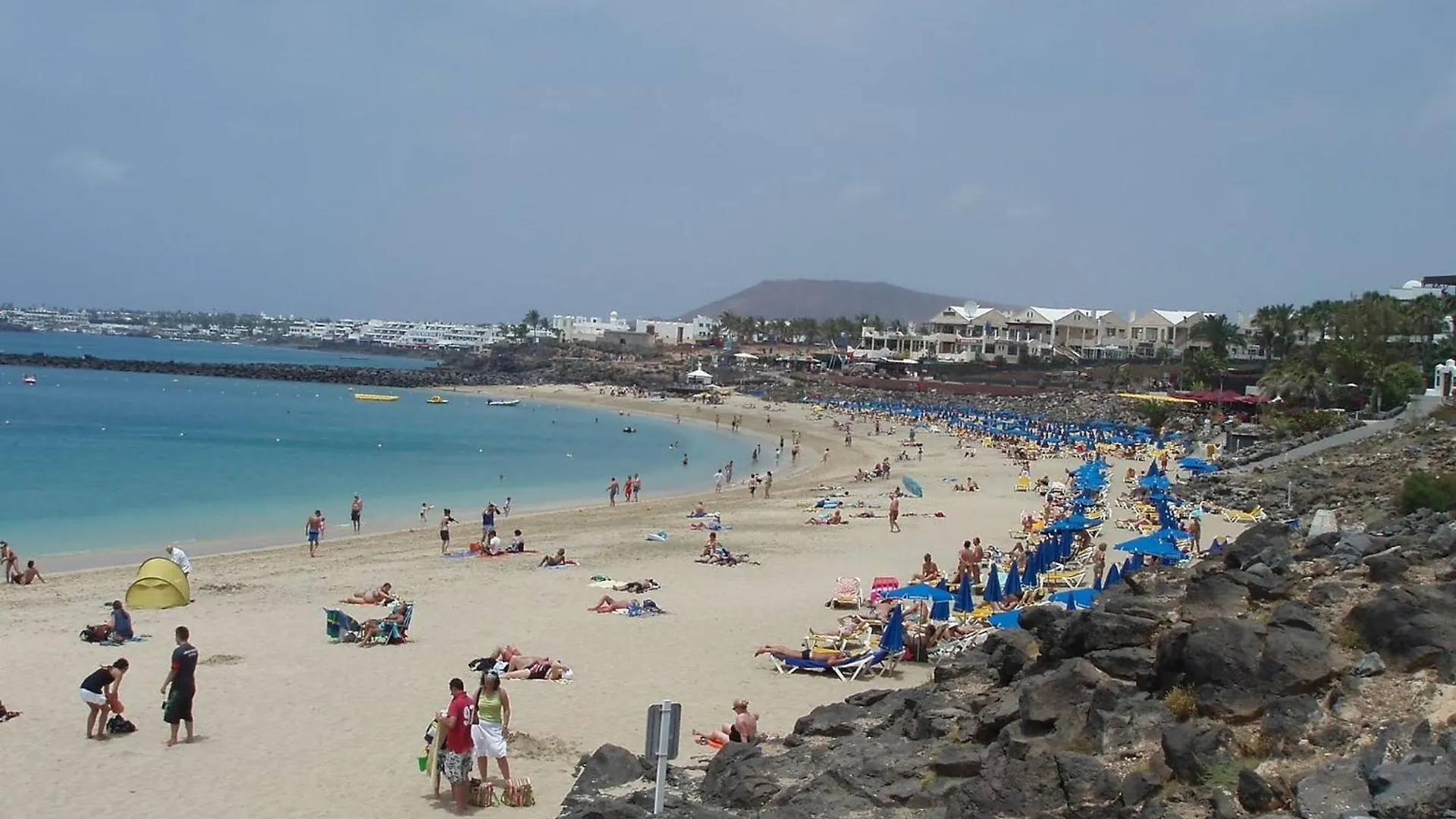 Awesome Puerto Del Carmen Villa - 3 Bedrooms - Villa Tacataca - Pool Table - Great Terrace Area  Puerto del Carmen (Lanzarote)